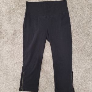 Thyme Maternity crop leggings